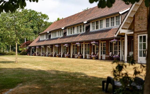 Landhuishotel & Restaurant De Bloemenbeek