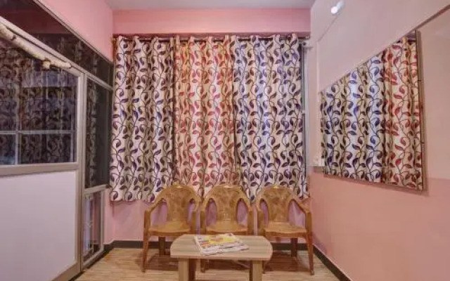 OYO 22101 Shree Raksha Comfort