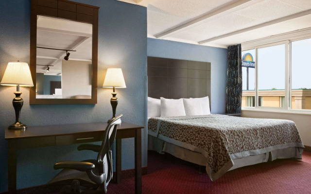 Days Inn by Wyndham Willoughby/Cleveland