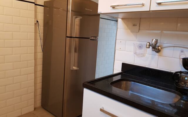 Leblon 2 Quartos 500 Metros da Praia