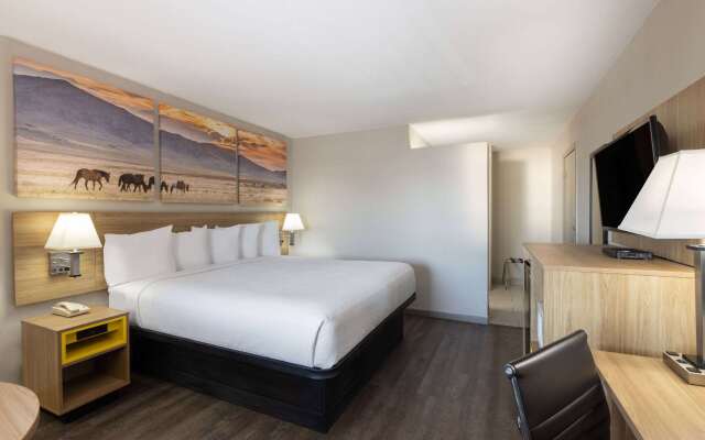 Days Inn by Wyndham Roswell