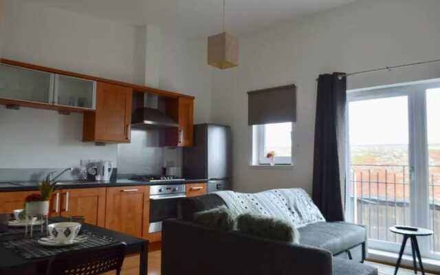 1 Bedroom Apartment In Leith