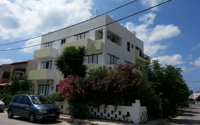 Kaloxenia Apartments