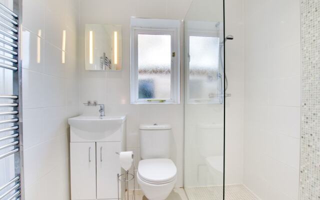 Luxurious Holiday Home in Saundersfoot With Fireplace