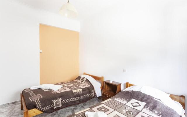 Despina Studios Kastanies Raxes Ikaria # 10