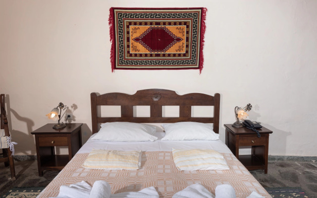 Arolithos Traditional Cretan Village