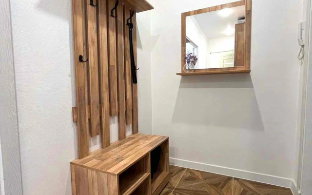 Мята на улице Жукова