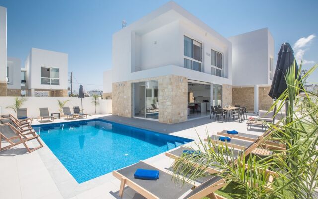 4 Bedroom Villa in Protaras Center - Protaras Vie Bleu Villa Vb3