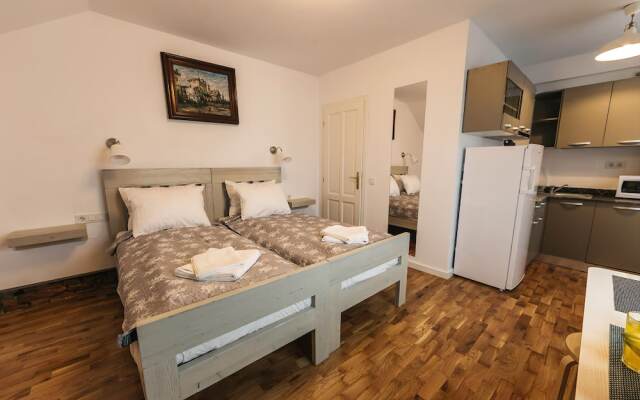YellowBoot Aparthotel