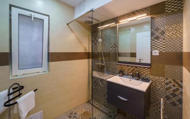 Main square 5 star luxury apartment with view