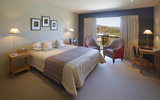 Te Weheka Hotel Fox Glacier – Guest Rooms – Fox Glacier