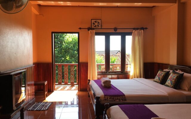 Mountain Riverview Guesthouse