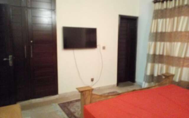 Royal Cottage Guest House