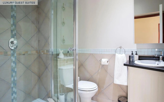 The Browns' Luxury Guest Suites