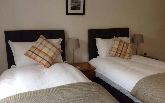 Ty Helyg Guest House
