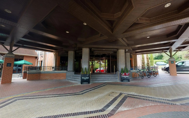 Village Hotel Swindon