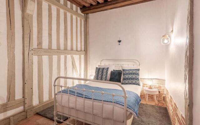 the charming wood - 2ch - 76m2 - full center town