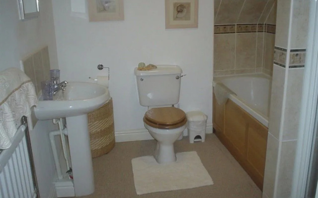 Kernow Homes - Travel accommodation