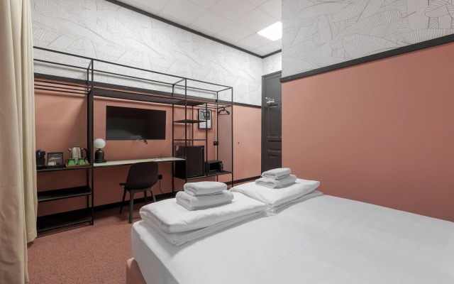 Swanky Mint hostel