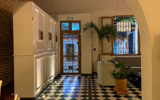 Casa Charlotte Alma Hotels