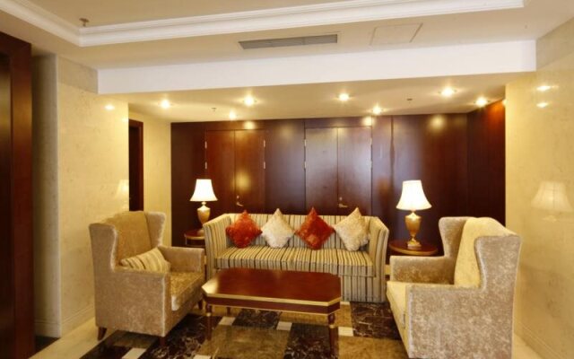 Golden Rich Hotel