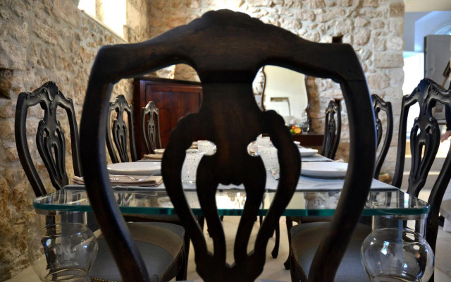 Scilla Maris Charming Suites-Restaurant