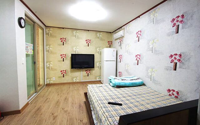 Yeongdeok Songa Pension