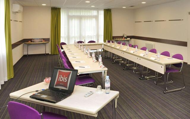 ibis Chartres Ouest Luce