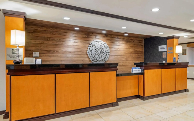 Fairfield Inn & Suites by Marriott Commerce