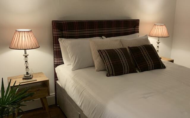 Immaculate 1-bed Apartment in Glasgow Denniston
