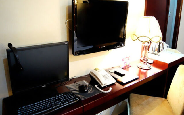 Kunming Tong Yi Business Hotel