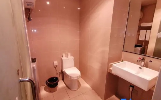 Outing Serviced Apartment (Taizhou Wanda Plaza) – Bathroom – Taizhou