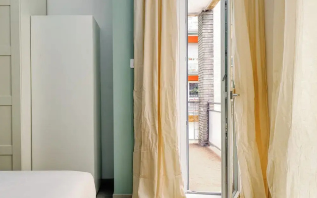 JOIVY Charming 2BR Flat near City Life