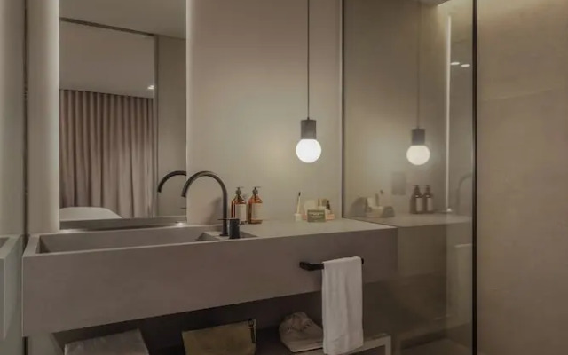 Wake BioHotel