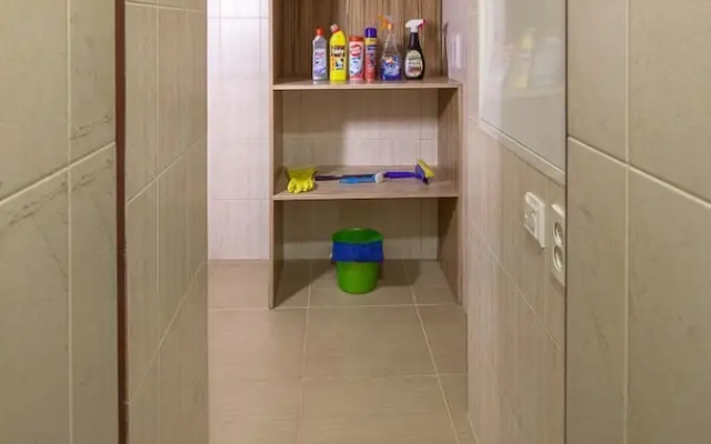 Apart-Comfort on Maksimova 5