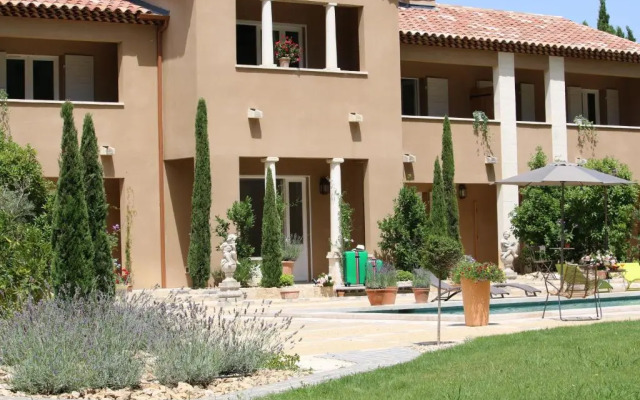 La Bastide des Cyprès