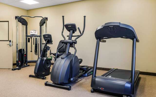 MainStay Suites Hackberry Sportsman's Lodge