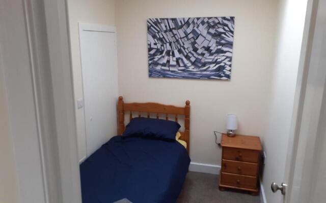 Lovely 3-bed Apartment in Alyth