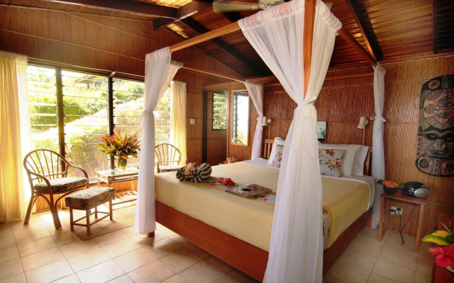 Coconut Grove Beachfront Cottages