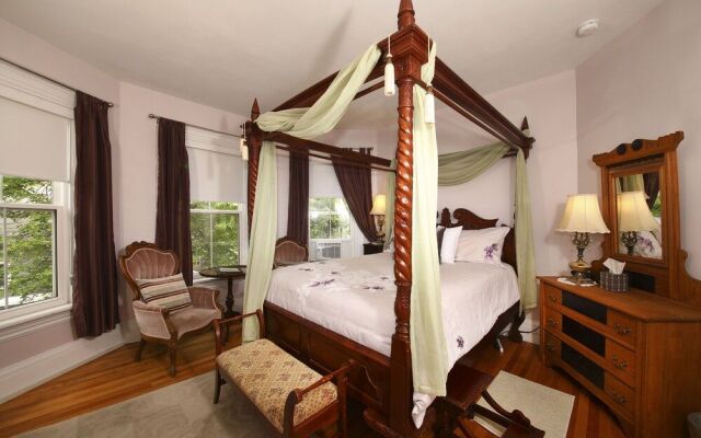 Summerside Inn Bed and Breakfast