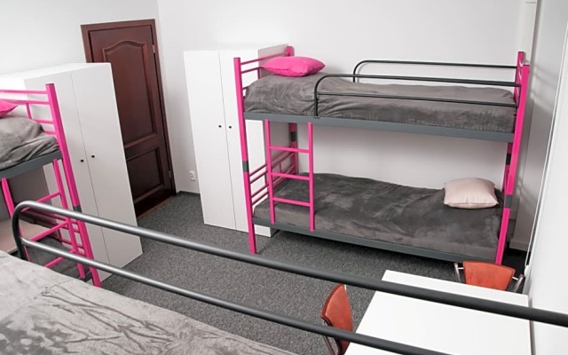 Rodmos Hostel