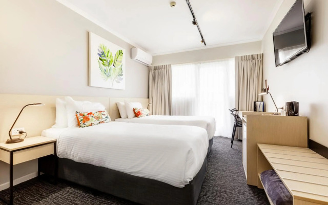 Nightcap at Findon Hotel