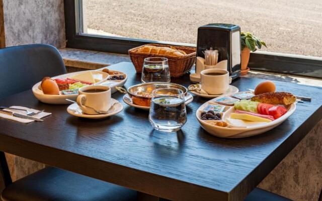 Gorukle Alpas Yasam Hotel