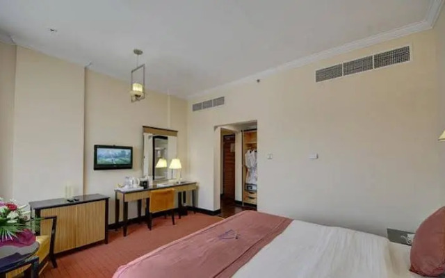 Rayan Hotel Corniche