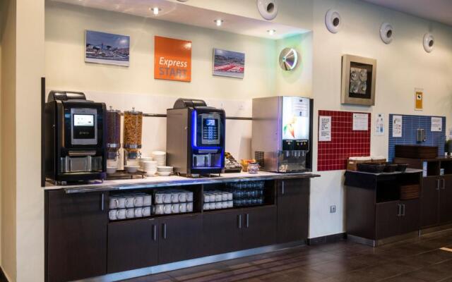 Holiday Inn Express Barcelona - Sant Cugat by IHG