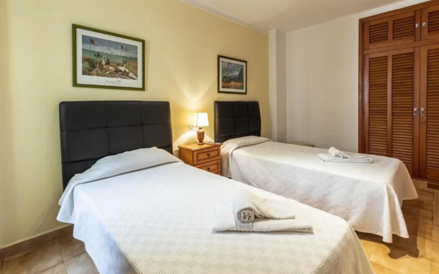 Apartment - 3 Bedrooms with WiFi and Sea views - 107925