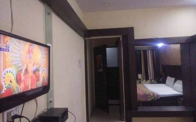 Goroomgo Samrat Lucknow