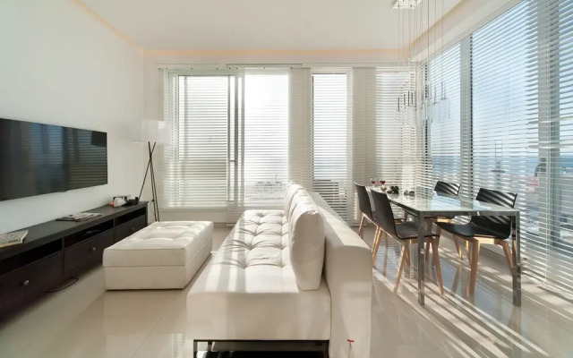 Sunset Panorama Apartment by Sea N' Rent