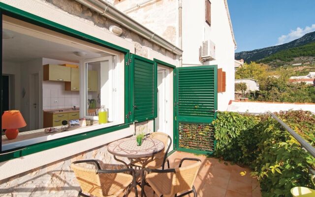 Stunning Apartment in Bol With 1 Bedrooms and Wifi