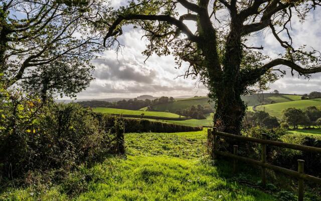The Stables - Charming 15th-century Rural Bolthole